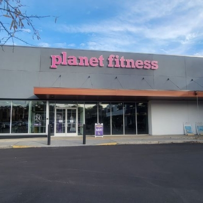 What Now Atlanta: Alder Partners Opens Sandy Springs Planet Fitness